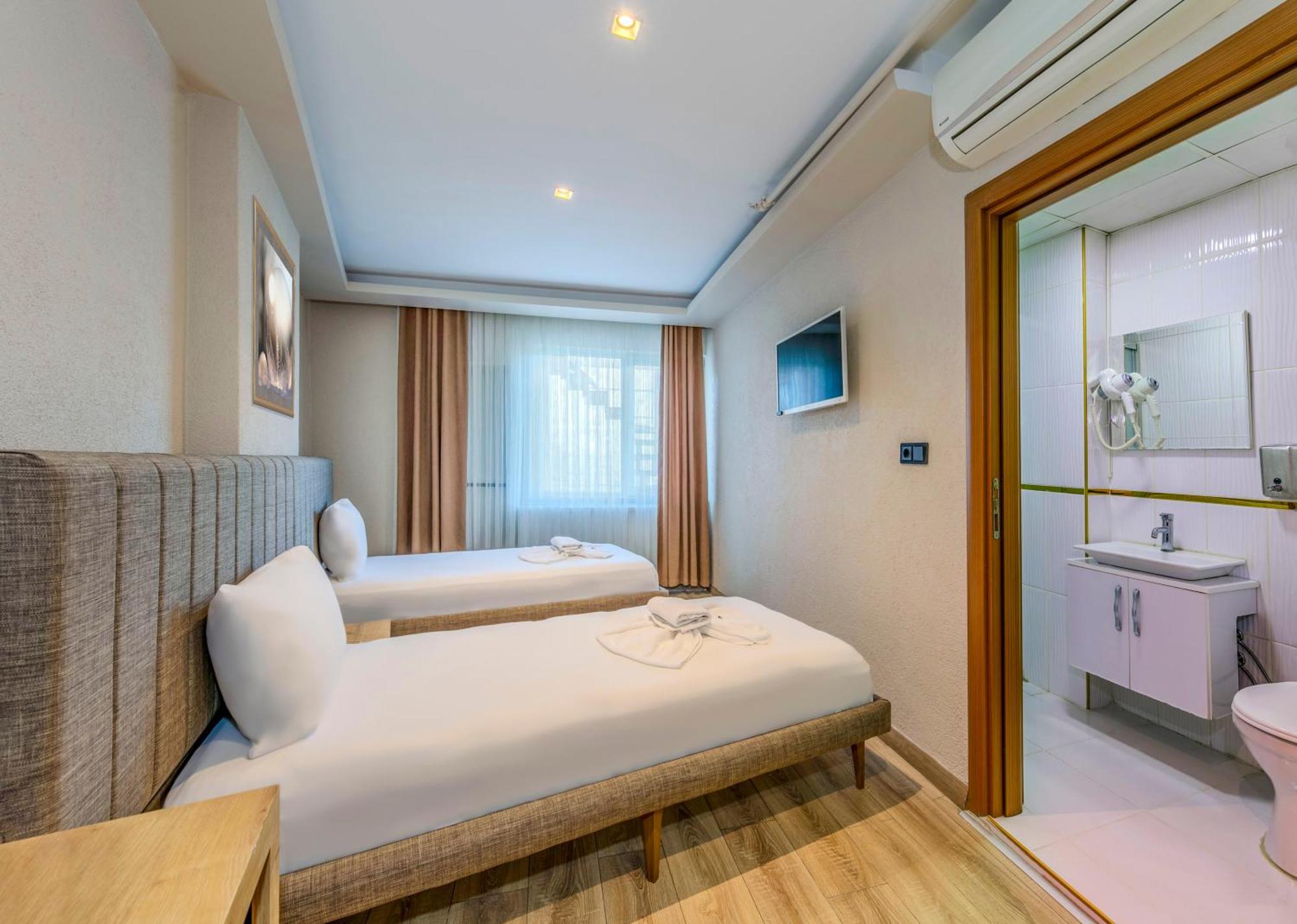 Evim Hotel Corlu Exterior photo